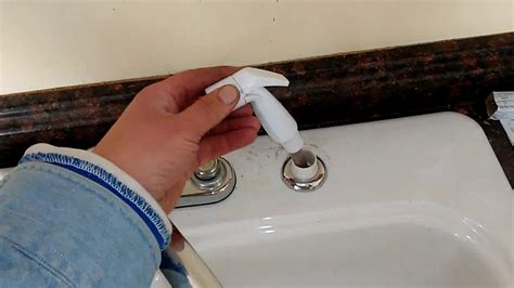 how to hook up a sink sprayer